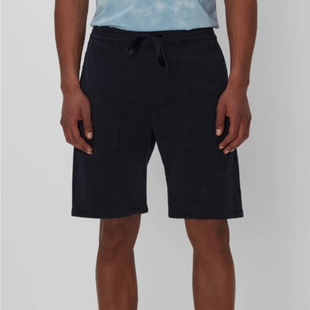 7 For All Mankind NWOT Twill Mans Short in Navy